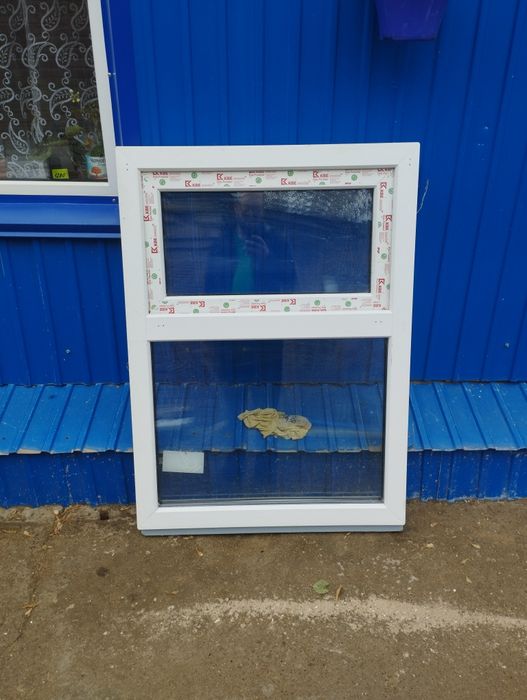 Продам пластиковое окно