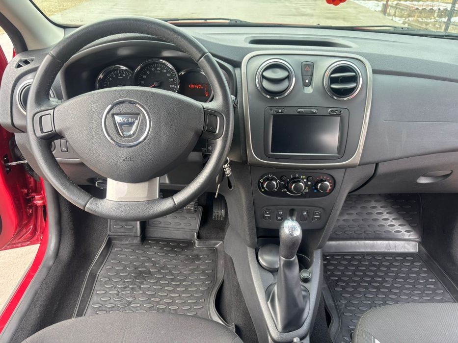 Vând Dacia Sandero Stepway