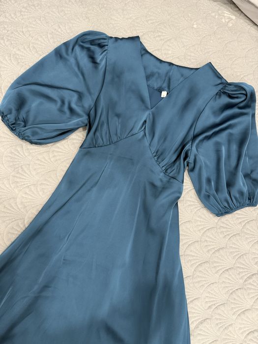 Продам вечерние платья