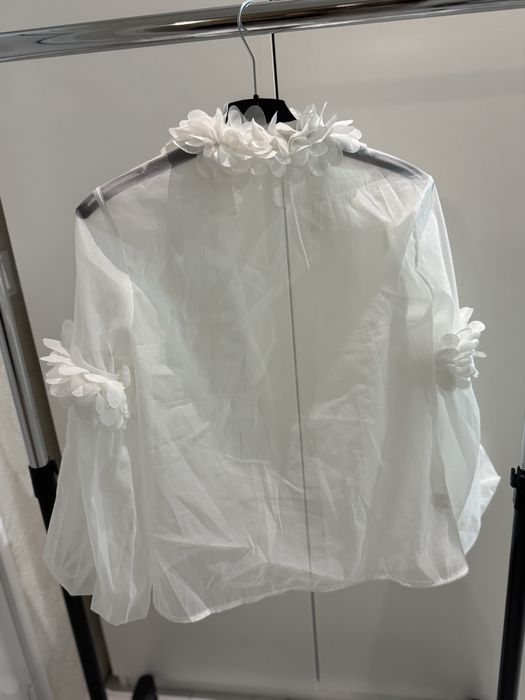 Ефектна бяла риза