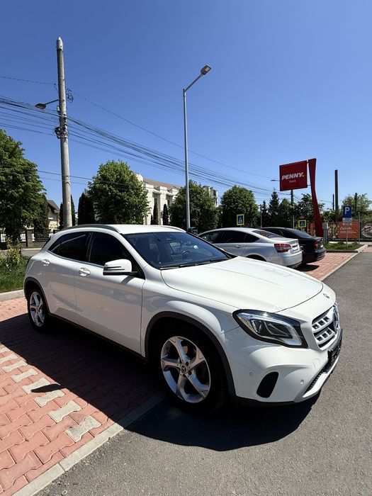 Mercedes Benz GLA 200d 4matic