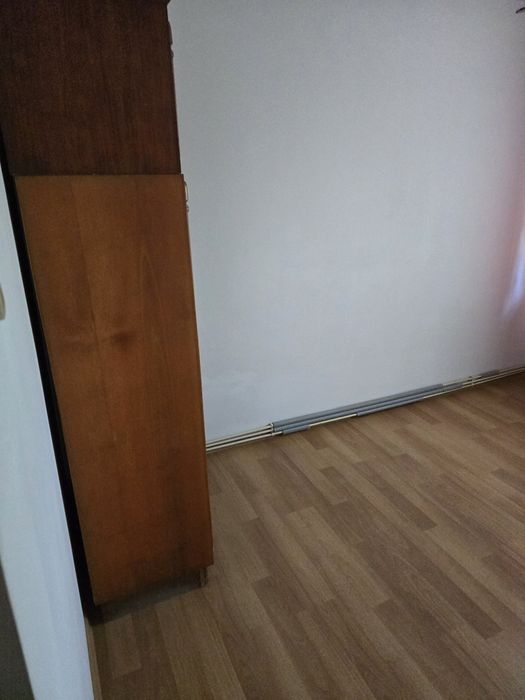 Vând apartament central 2cam Buzău lângă primărie