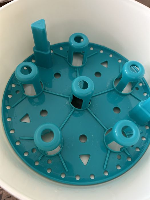 Sterilizator biberoane marca U-grow