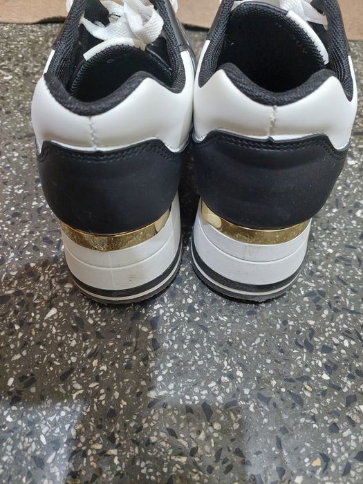 Дамски кецове с платформа на петата