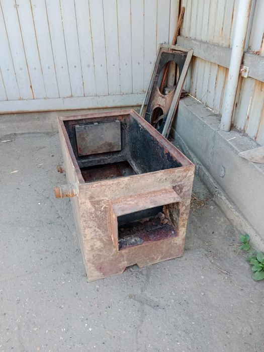 Продам котёл б.у. самовывоз