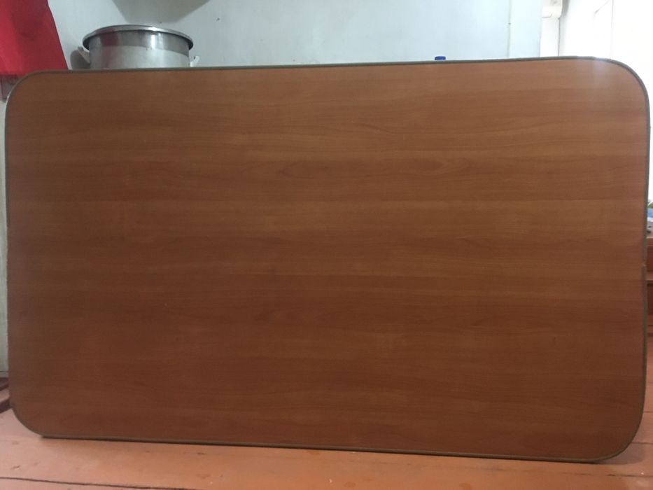 Жер стол, низкий стол