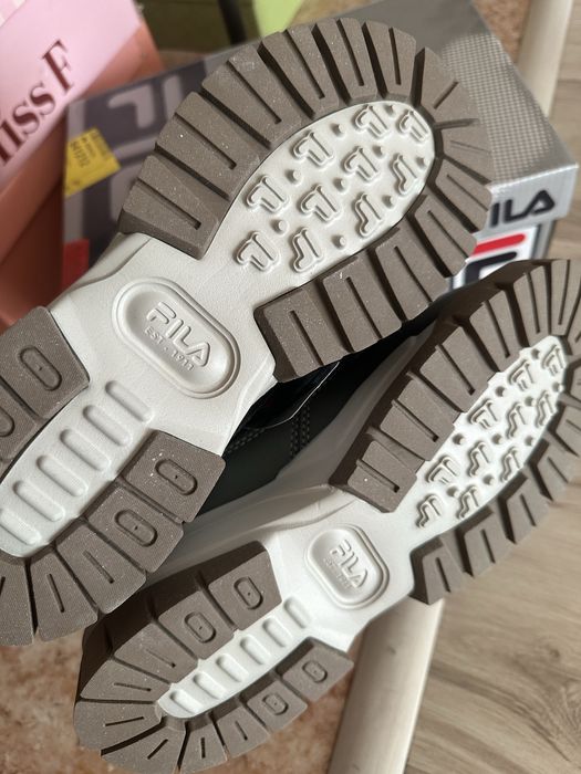 Продам обувь fila