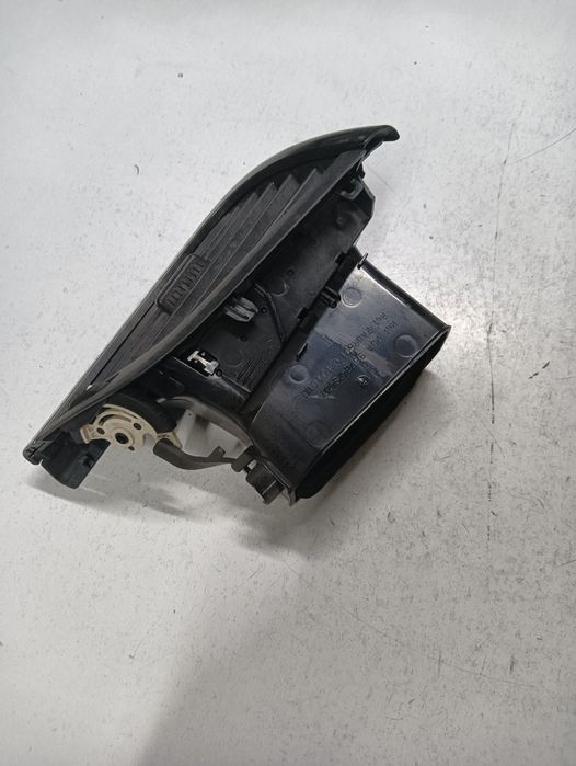 Grila De Ventilatie Laterala Panou De Bord Stanga Fata Peugeot 207 Wa_