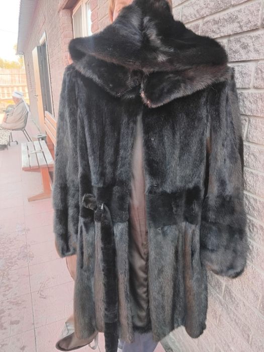 Продам шубу норковую