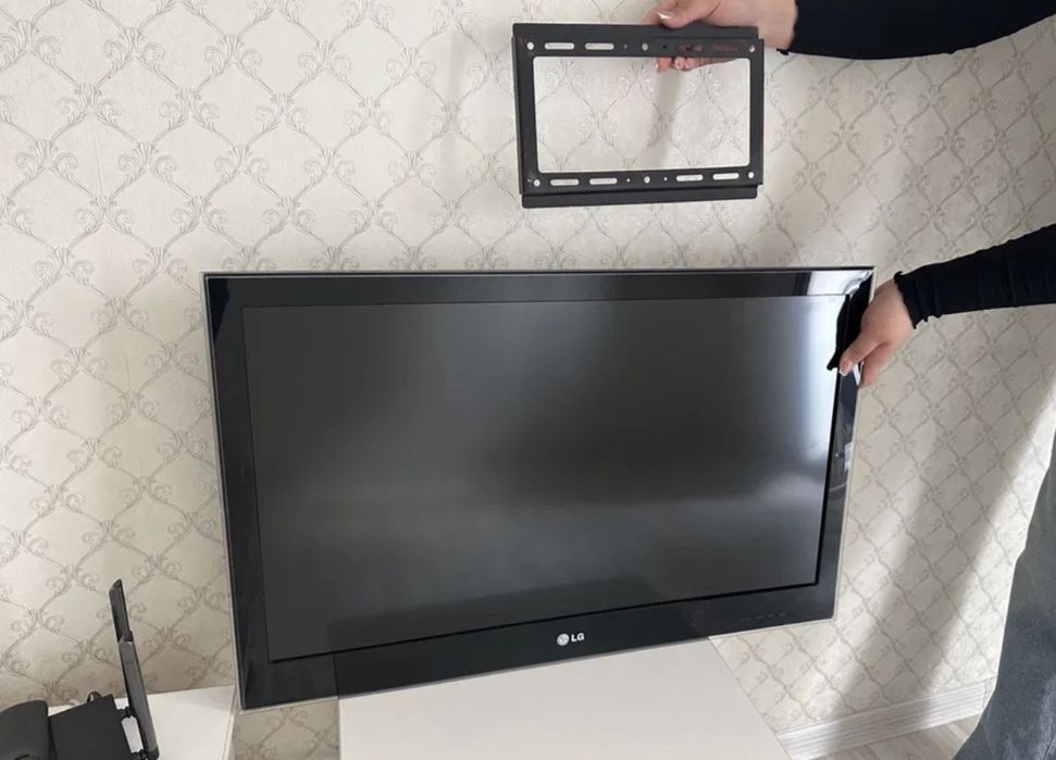 Срочно продам телевизор Lg