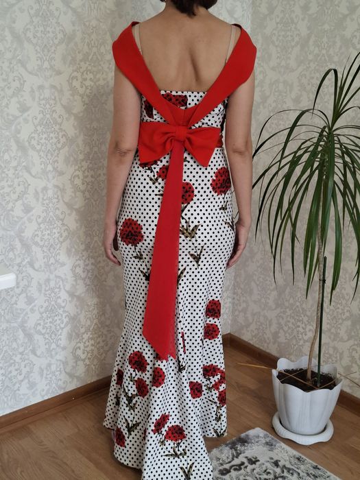 Продаю платья и брюки