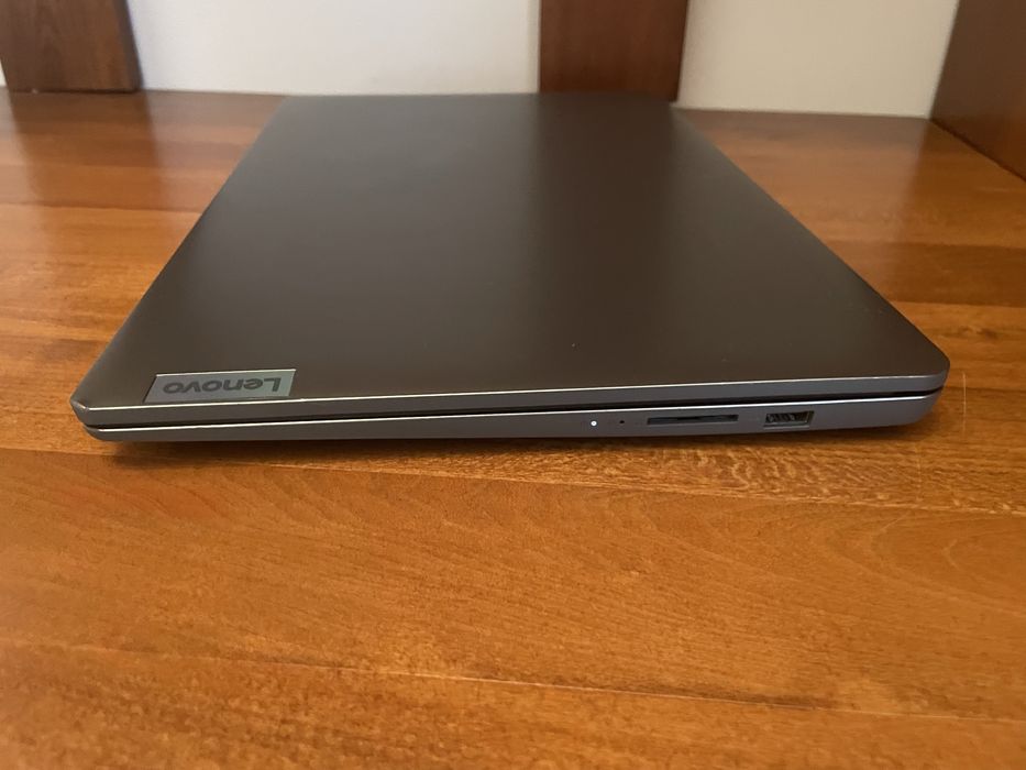 Lenovo IdeaPad 3 15ITL6 в отлично състояние