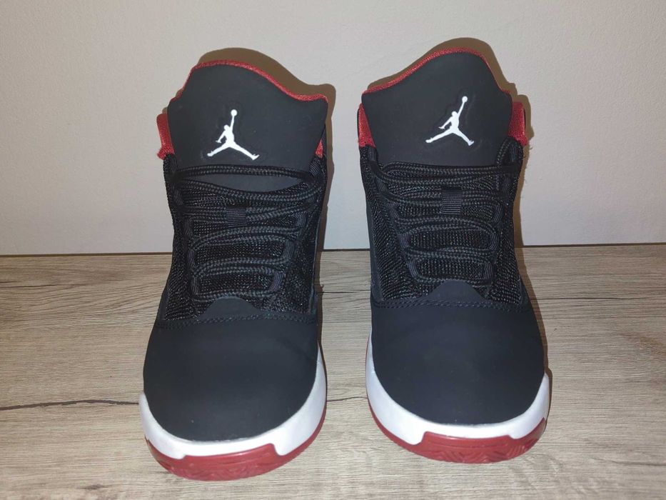 Jordan Max Aura 2 - ca noi