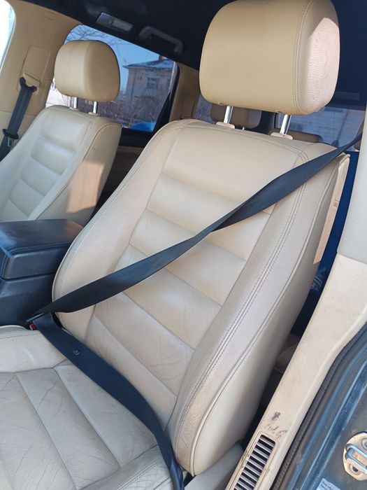 Vând vw Touareg 2.5 tdi