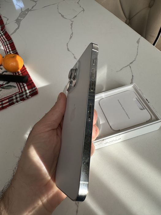 Iphone 14 Pro ,82 % baterie