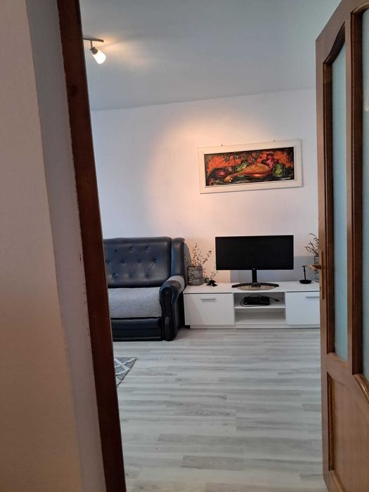 Apartament Modern cu Vibe de Vacanță în Inima Bistriței