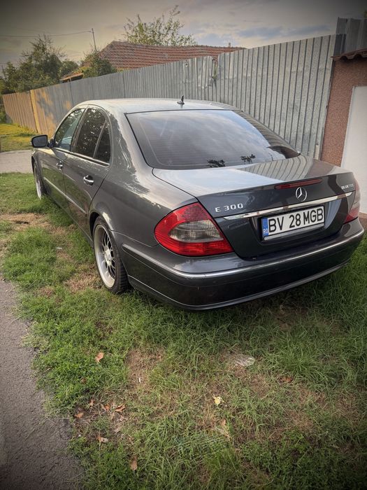 MERCEDES-BENZ E-Class 2009 — imagine 5