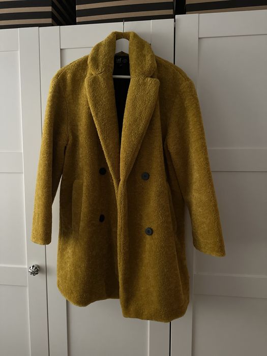 Дамско късо палто, цвят горчица