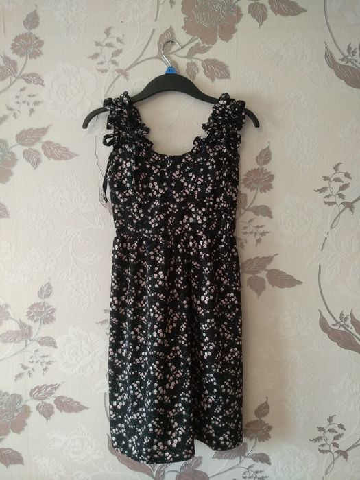 Сарафан платье чёрное с цветочками