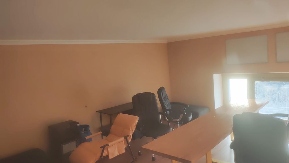 Închiriez spațiu comercial 80m2  central Muzeul Oradea