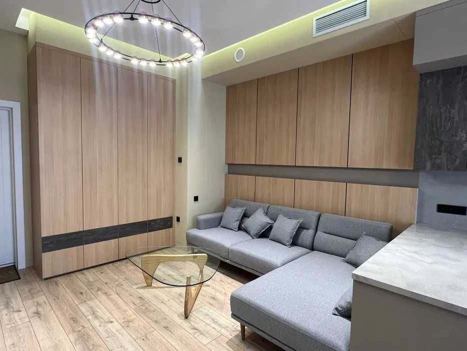 Сдается 2х ком в Ташкент сити Бульвар с новым евроремонтом ! 2/3/7