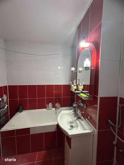 Apartament 2 camere, confort 1 decomandat Mioveni