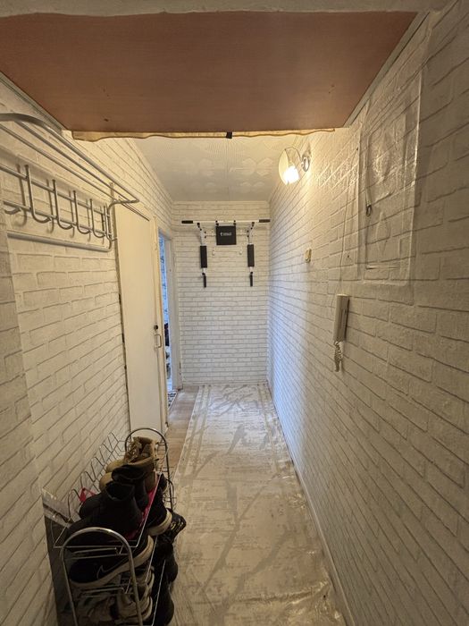 Продаю квартиру горняков 49