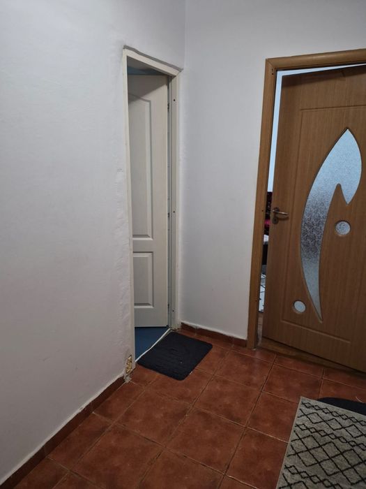 Inchiriez apartament 2 camere