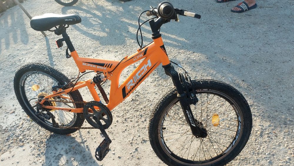 Vând biciclete copii 9 -12 ani