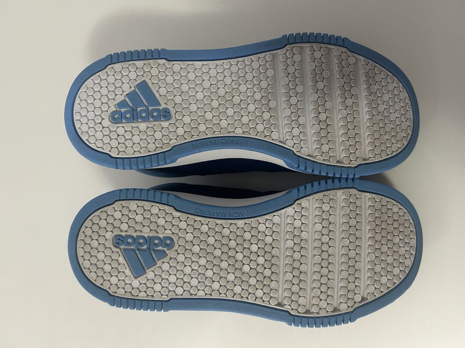 Adidasi Adidas baieti Nr. 33,5