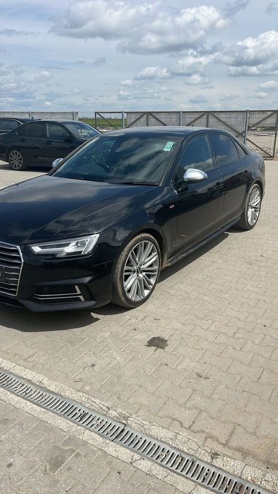 Dezmembram Audi A4 B9 2.0 TDI automat S line din 2018