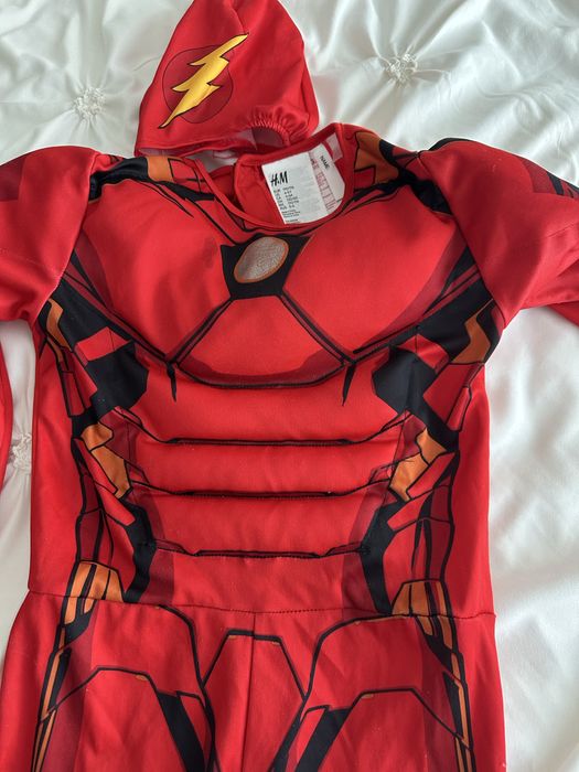 Inchiriez costume de carnaval