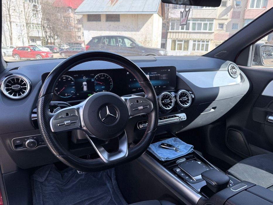 Mercedes-Benz GLA 250e TVA Deductibil