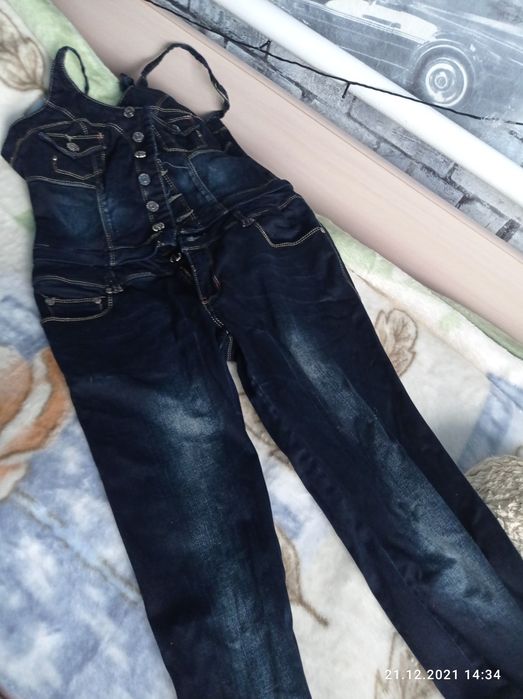 Продам молодежные вещи