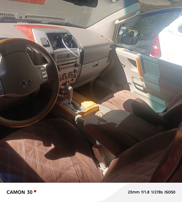 Продам обмен Инфинити QX56