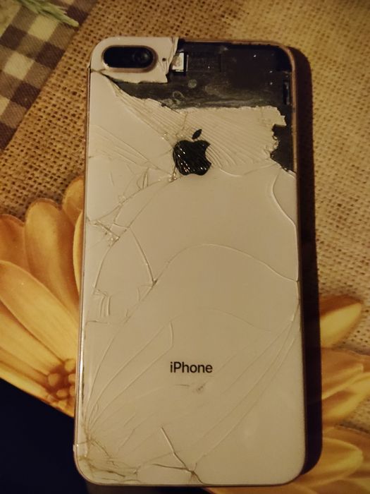 Iphone 8 plus pentru piese