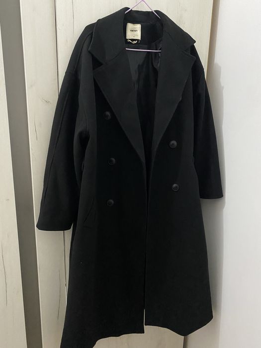 Продам черное пальто
