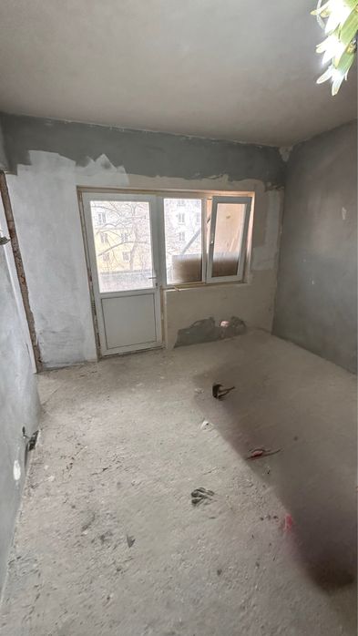 Garsoniera 25 mp plus balcon