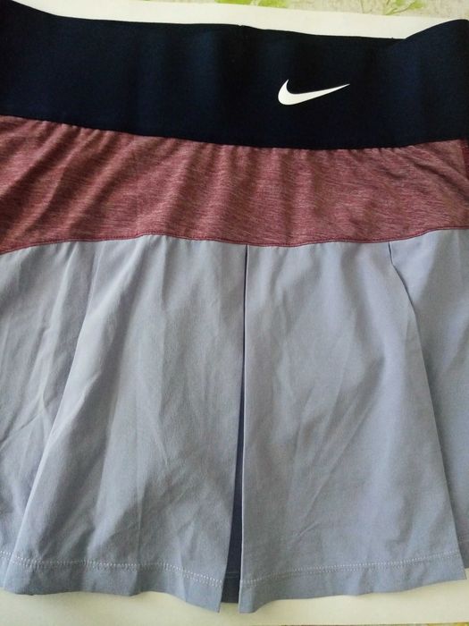 Спортна тенис пола Nike  L-нова ,спортен дамски клин М- Body Engineers