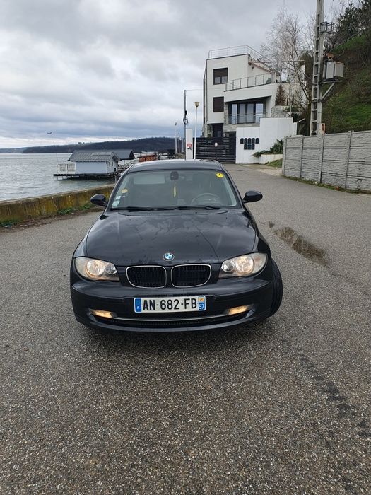 Vând sau schimb BMW seria 1 118 d 143 cp acte valabile