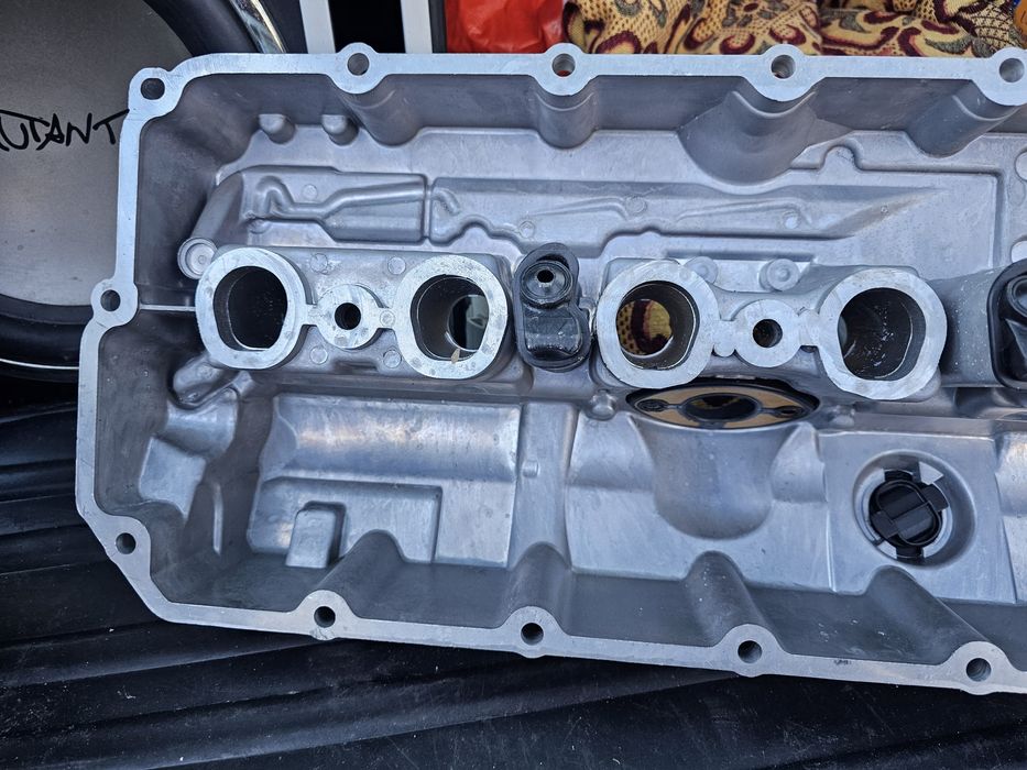 Капак клапани bmw n52 алуминиев