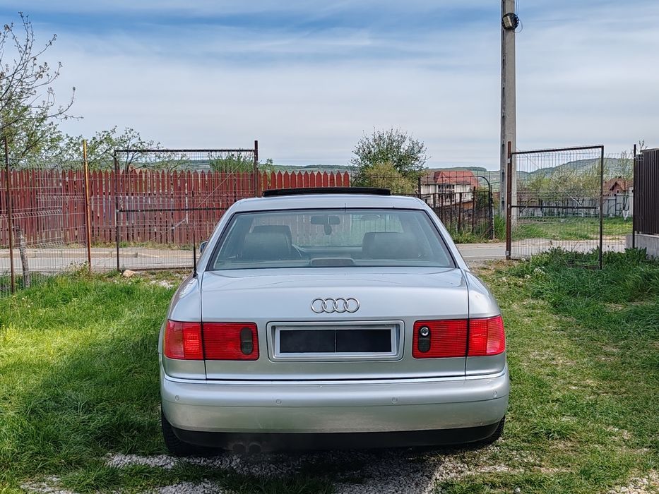 Audi A8 D2 2.8i V6 193cp An 2002