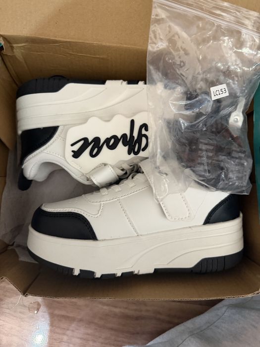 Роликовые кроссовки