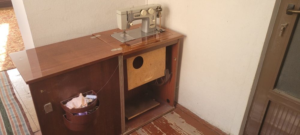 Швейная машинка чайка