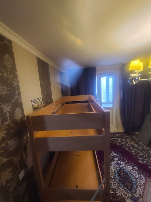 Вухъярустная кровать