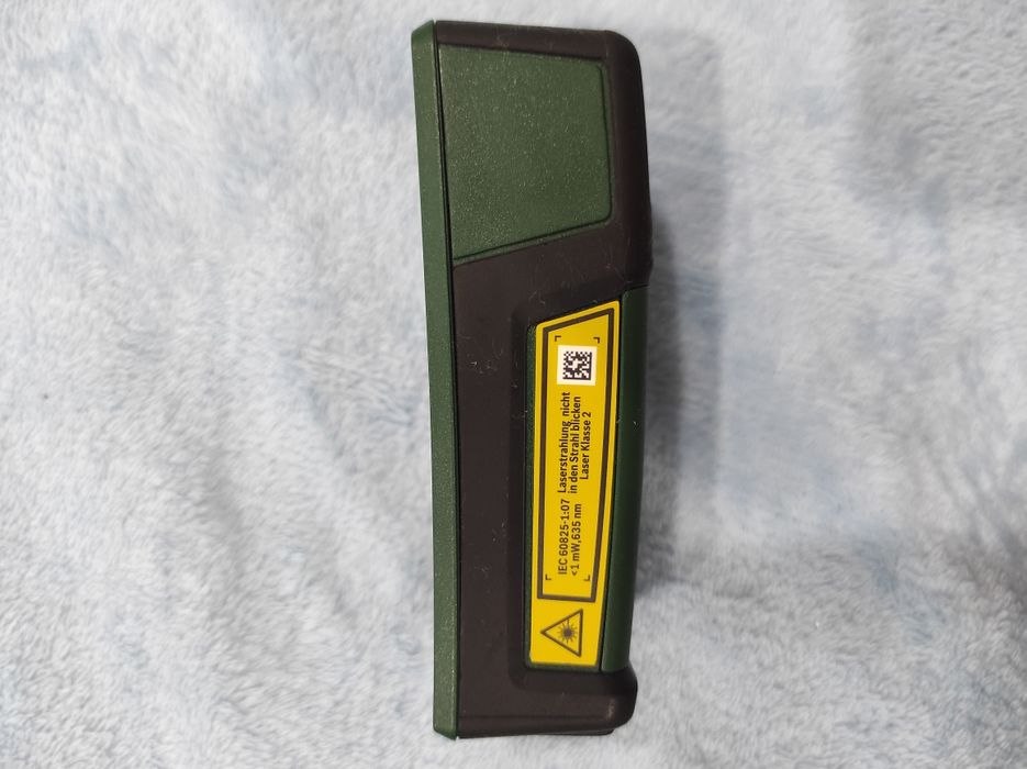 Продам лазерный дальномер Bosch PLR 25