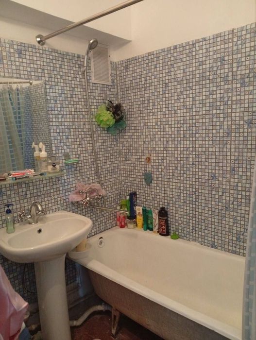 Срочно 2 комнатная 60м2 Паркентский БИЙ