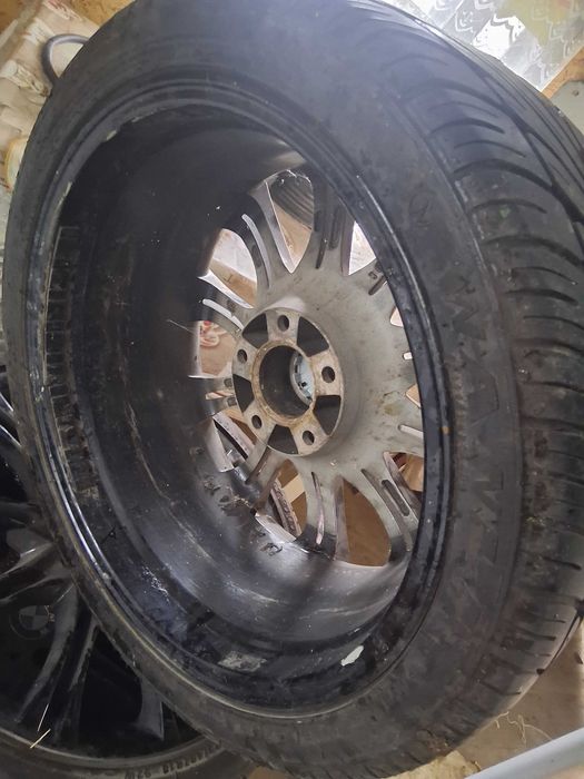 Vand Roți BMW M  de urgență