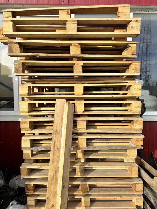 Paleți lemn euro și industriali pentru transport marfă