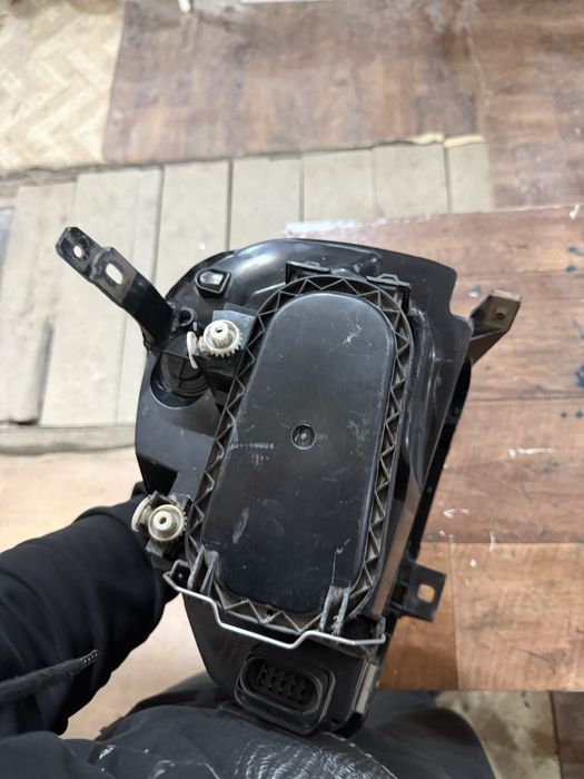 Фара приора 2 оригинал правая бош